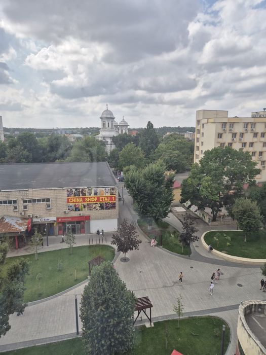 Vand Apartament cu 4 camere Ultracentral