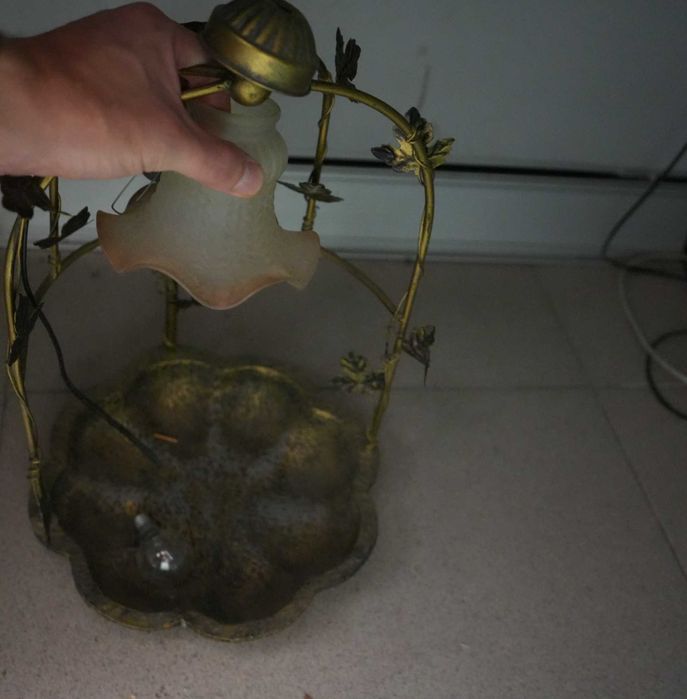 Винтажный настольный светильник