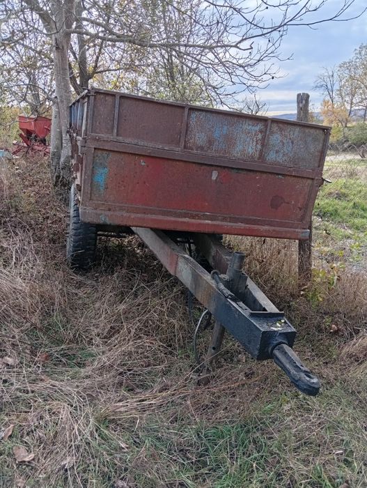 Vând Remorca monoax basculabila,plug pp4, plug pp2 MAT Craiova