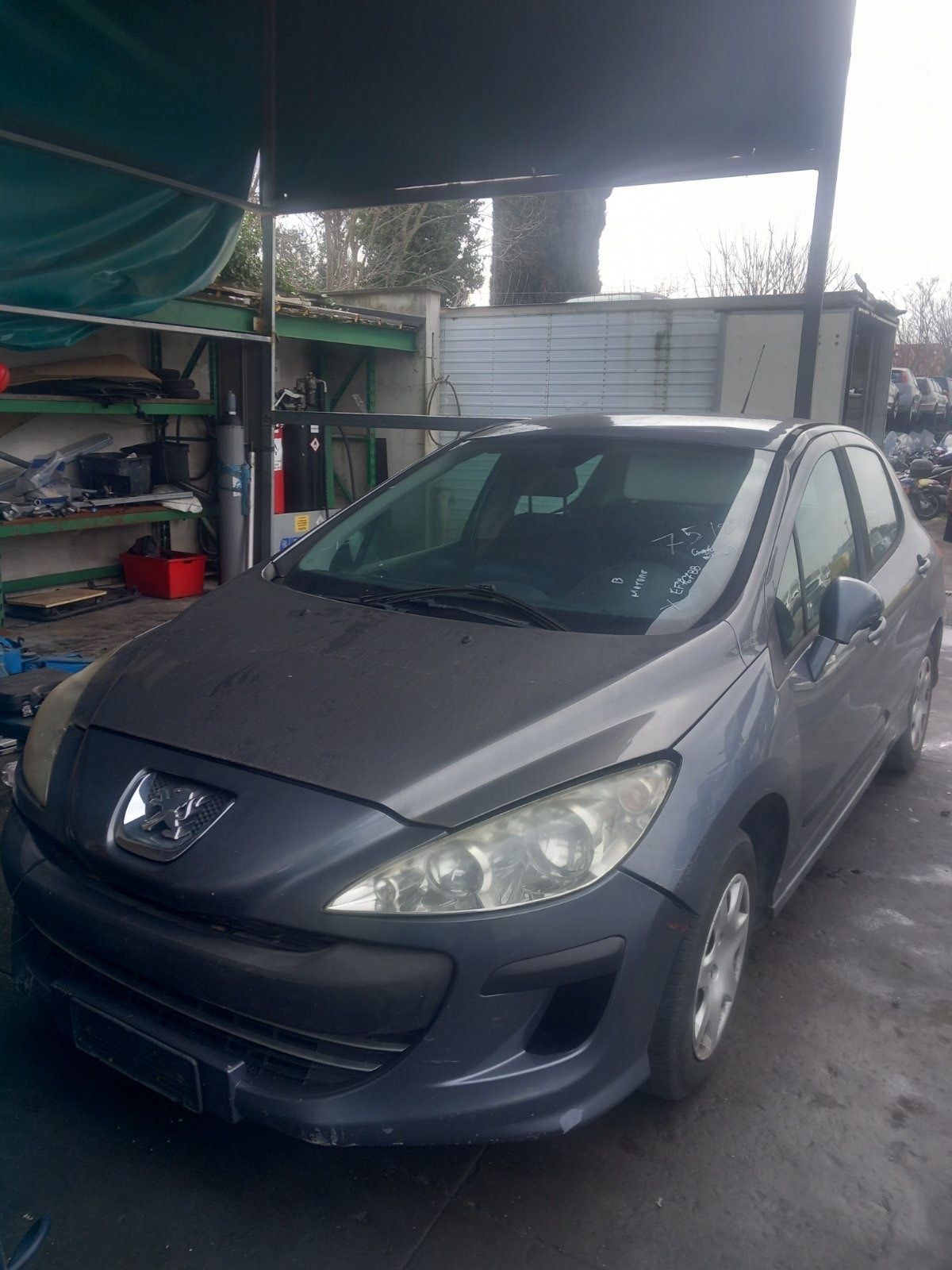 Peugeot 308 1.6HDI 2010 НА ЧАСТИ!