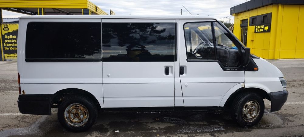 Ford transit 8+1