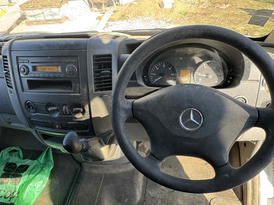 De vanzare volan dreapta