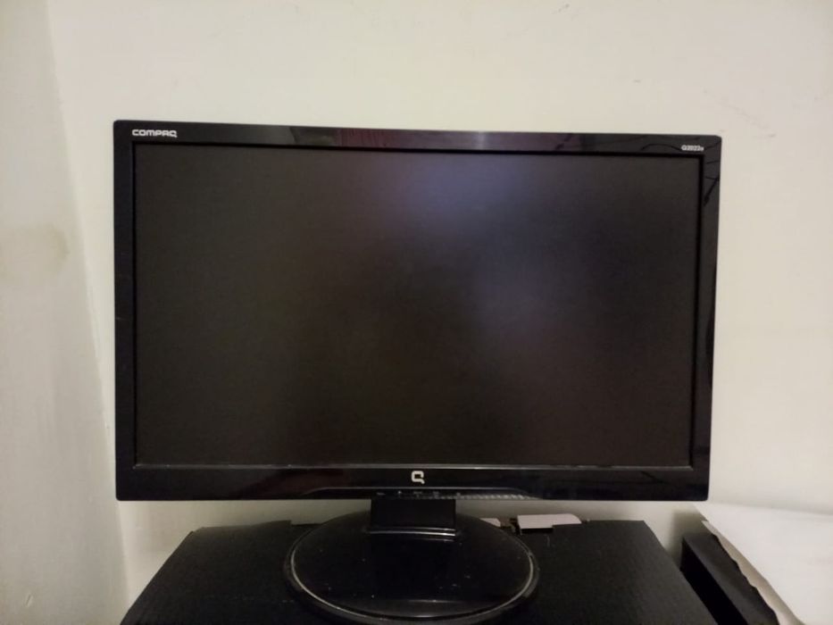 Манитор,клавиатура,камера,мышка