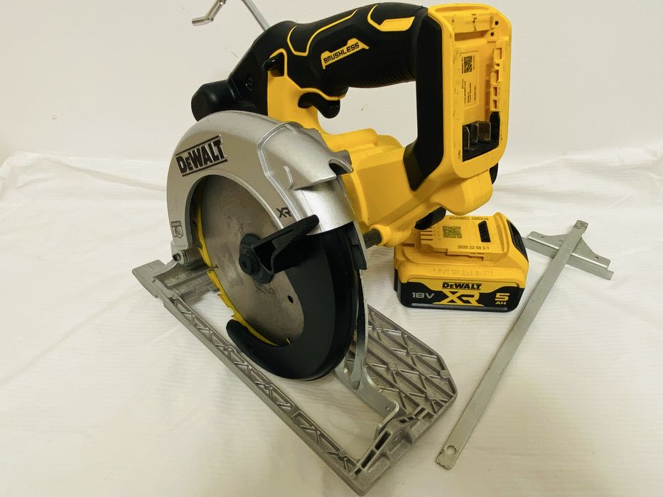 Dewalt circular DCS 565