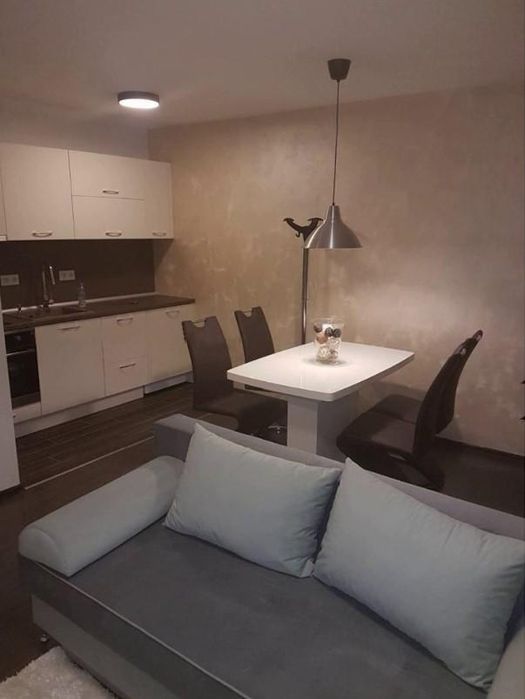 Дава се под наем Двустаен апартамент в София, Кръстова вада - 68 кв.м за 600 € - Снимка #2