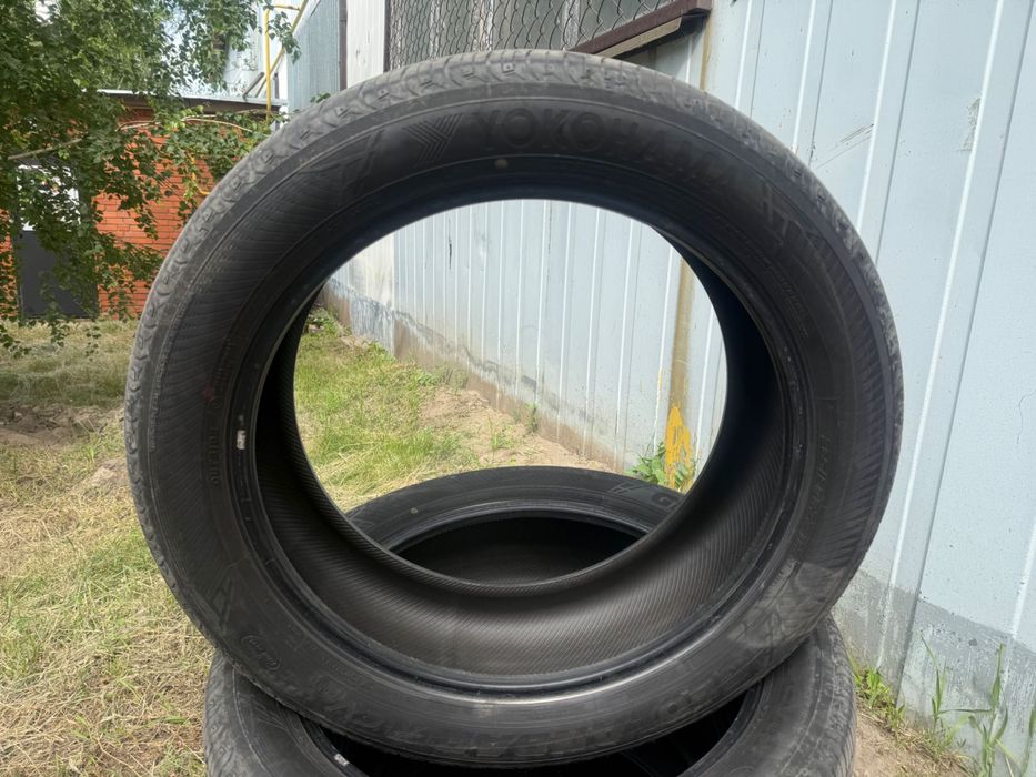 Продам шины б/у Yokohama 265/50R22