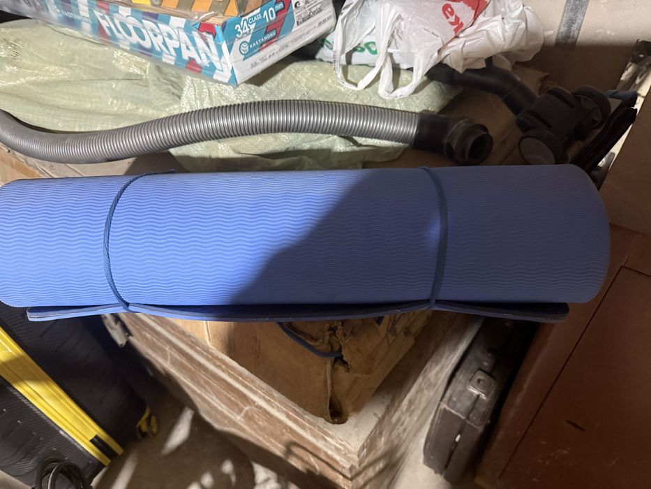 продаётся коврик для йоги