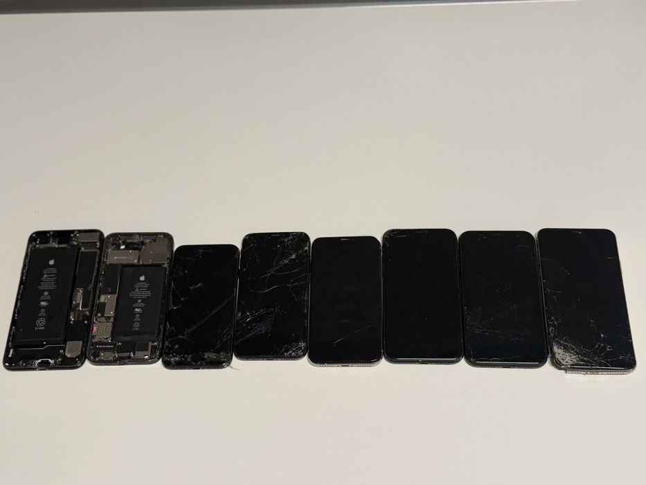 Lot Telefoane Apple Piese