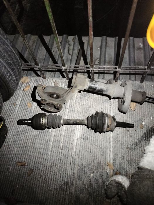 Продам запчасти на Автомобиль