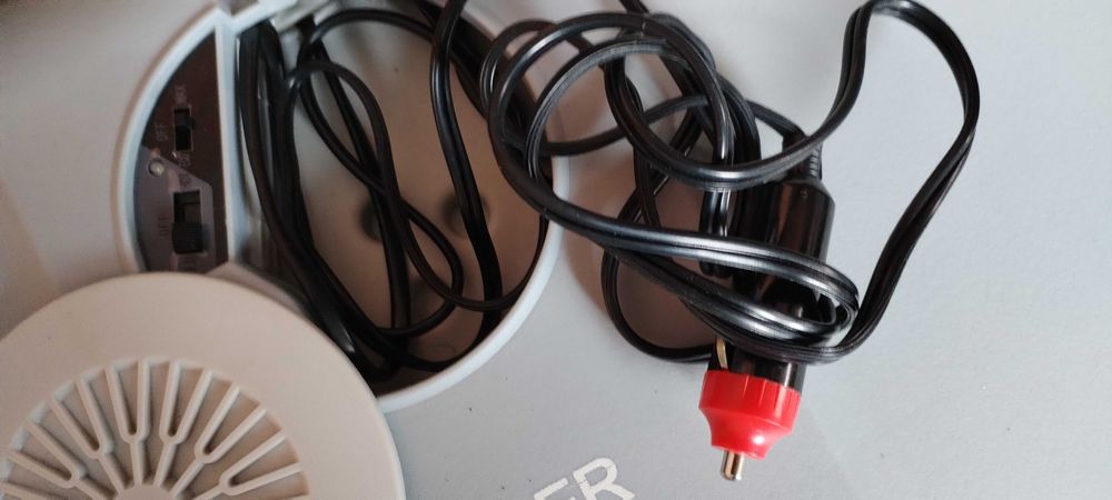 Vând lada frigorifică auto