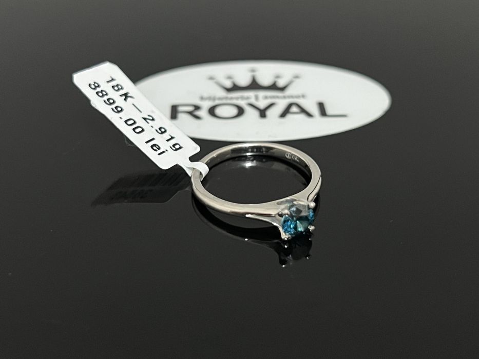 Bijuteria Royal CB : Inel dama aur alb 18k cu safir 2,91 grame