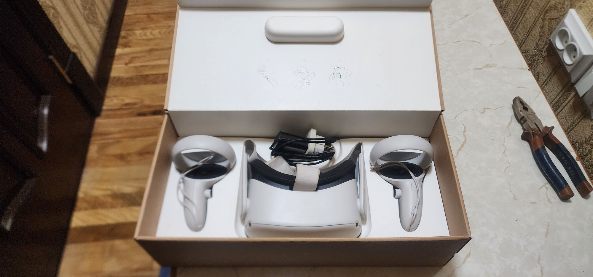 Продаю VR шлем в хорошем состоянии