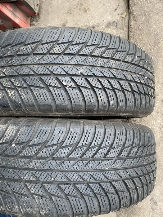 205/60/17 Bridgestone 2 бр 2023