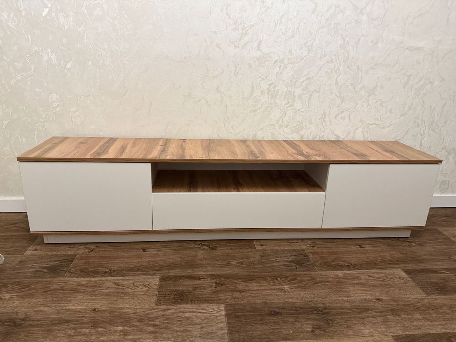 Тв тумба новая 180см