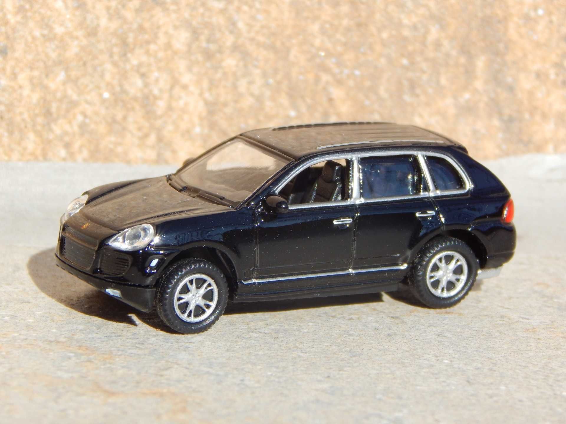 Macheta Porsche Cayenne Turbo 2002 1:87 HO