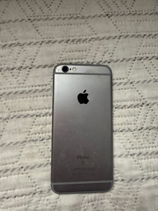 iPhone 6s в идеальном состоянии