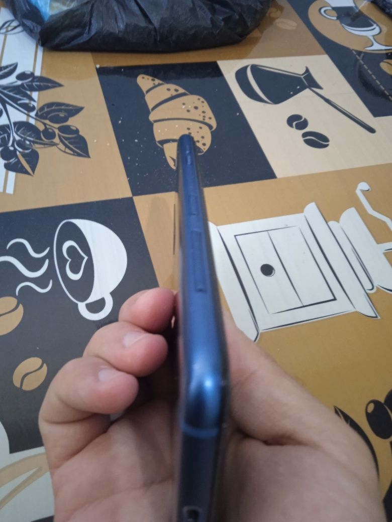 Samsung A6PLUS Sotiladi