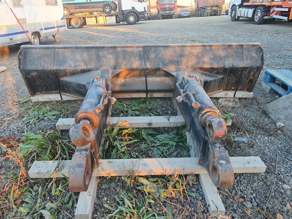 Vand lama pentru excavator cu senile 14-16 tone an 2013