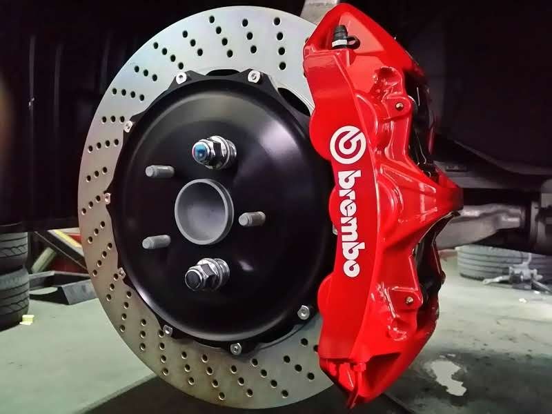 Тормозная система Брембо на Land Cruiser