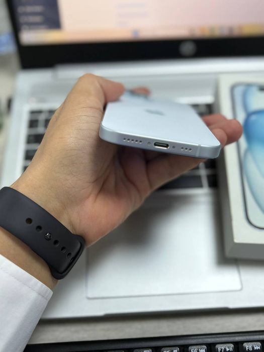 iPhone 15 blue mentol 100%