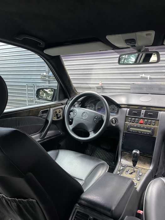 Mercedes W210 e55 AMG
