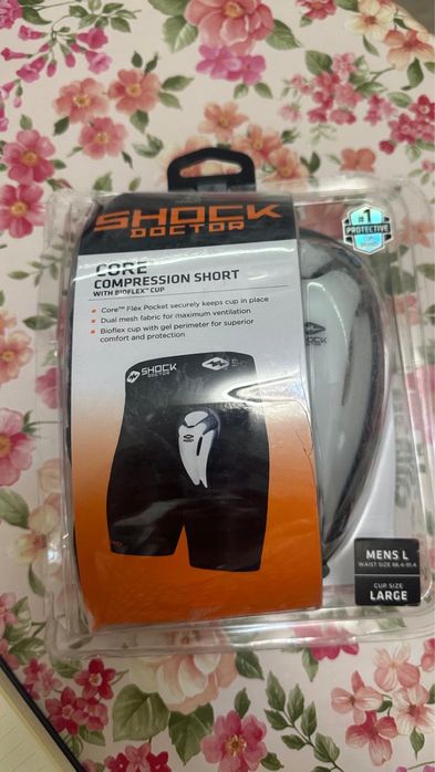 Pantaloni Compresie Shock doctor sigilat marime L barbat