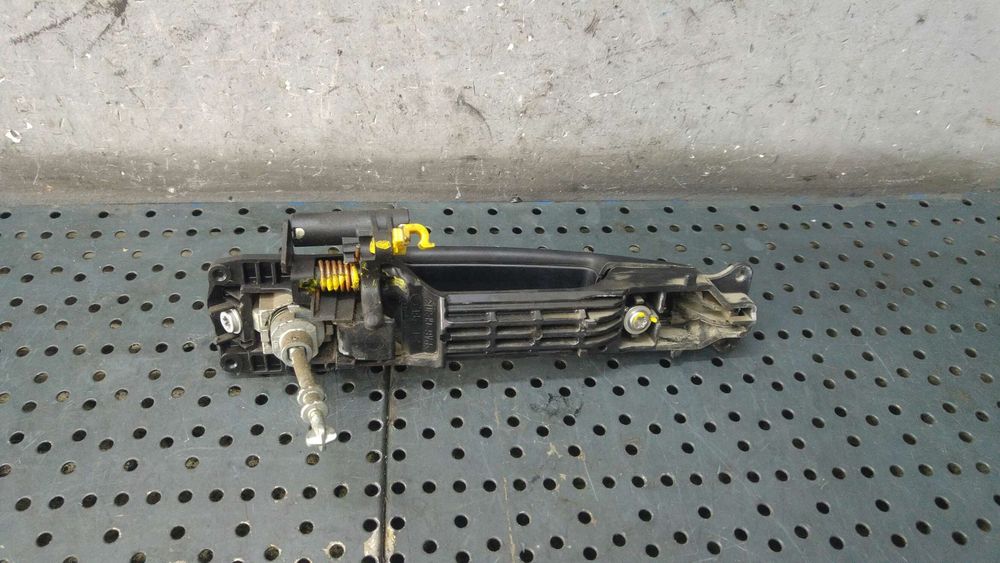 Maner exterior stanga fata fiat sedici 189