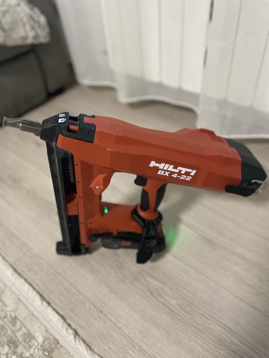 Vand pistol batut cuie Hilti BX 4-22!!