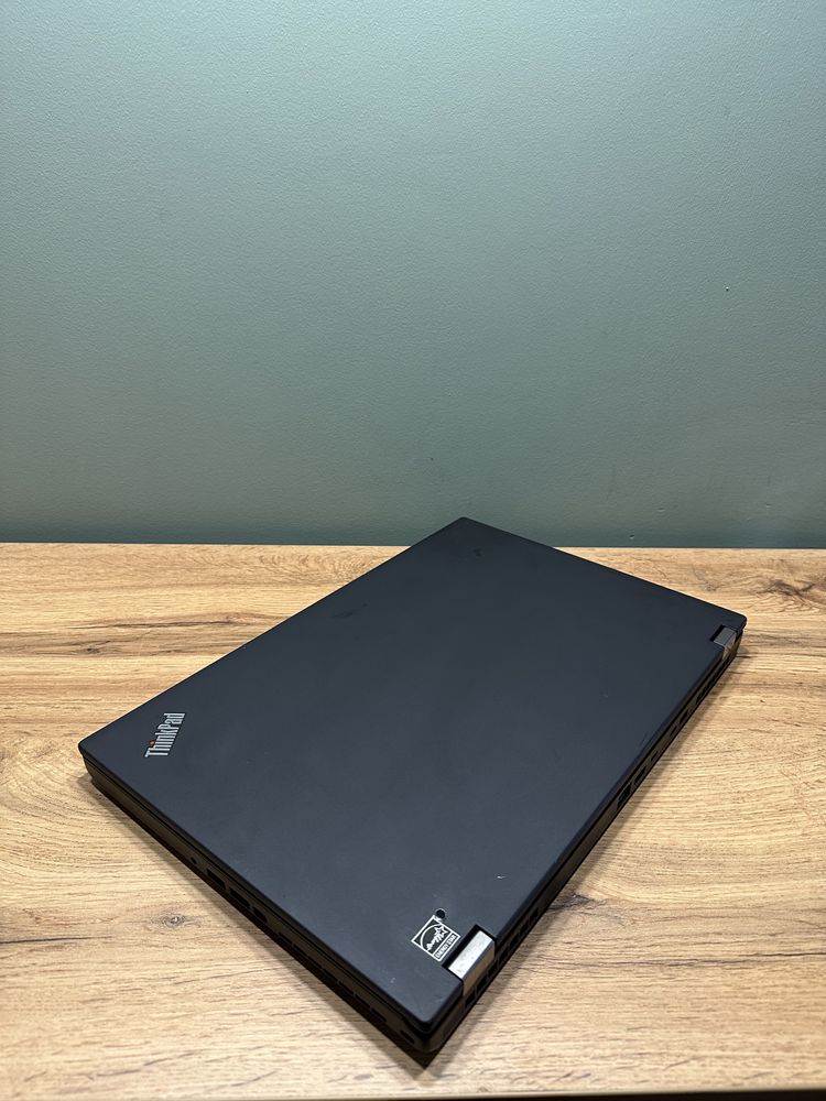Ноутбук Lenovo ThinkPad P52, Core i7-8850H, NVIDIA Quadro P1000 4Gb