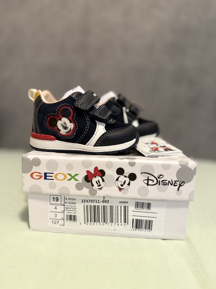Vand pantofi sport copii Geox, piele, noi cu eticheta, marimea 19