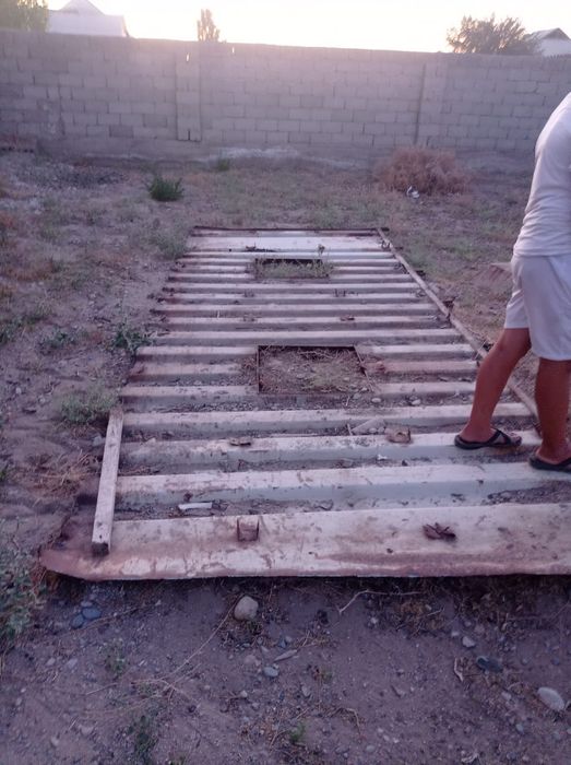 Септик бетін жабуға арналған темір қабырға