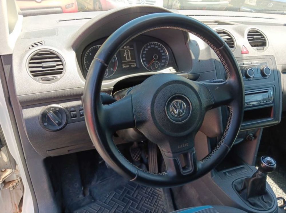 Продавам на части VW Caddy 2.0TDI 2014г. Дълга база Dfh 4x4 теглич