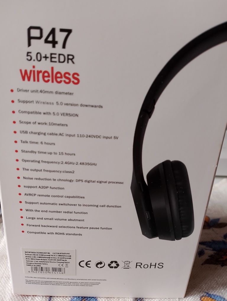 Продавам безжични Bluetooth слушалки