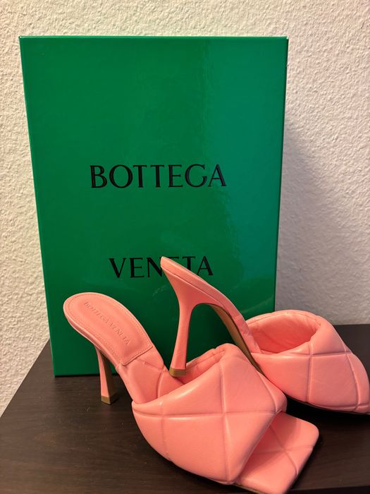 Bottega veneta pink heels