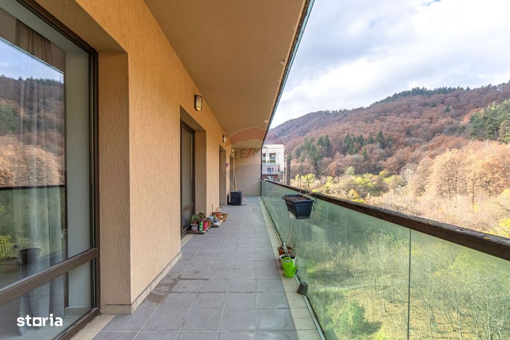 Apartament cu 4 camere de închiriat Tampa Gardens Racadau etaj 10/12