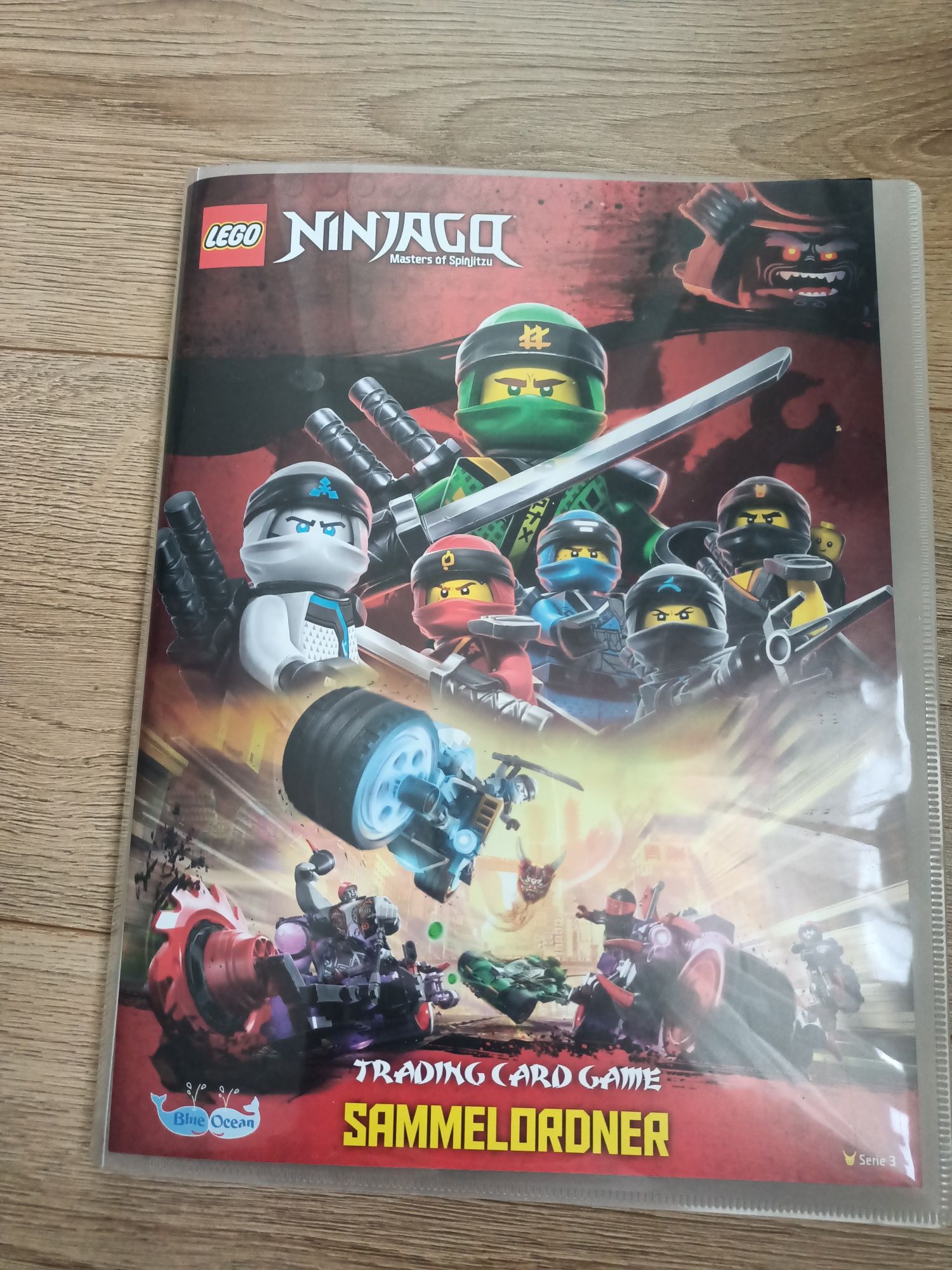 Album Panini Ninjago Seria 3 90% complet