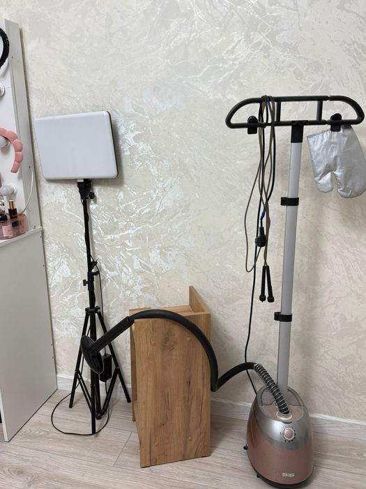 Вертикальный отпариватель для одежды