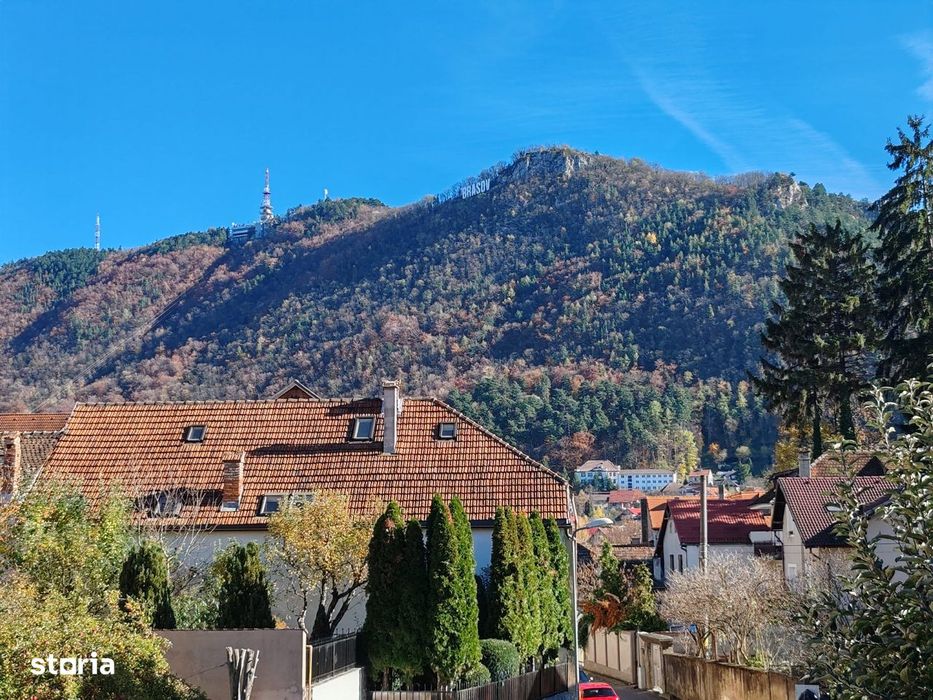 Apartament 2 camere  în casă, situat în centrul istoric !