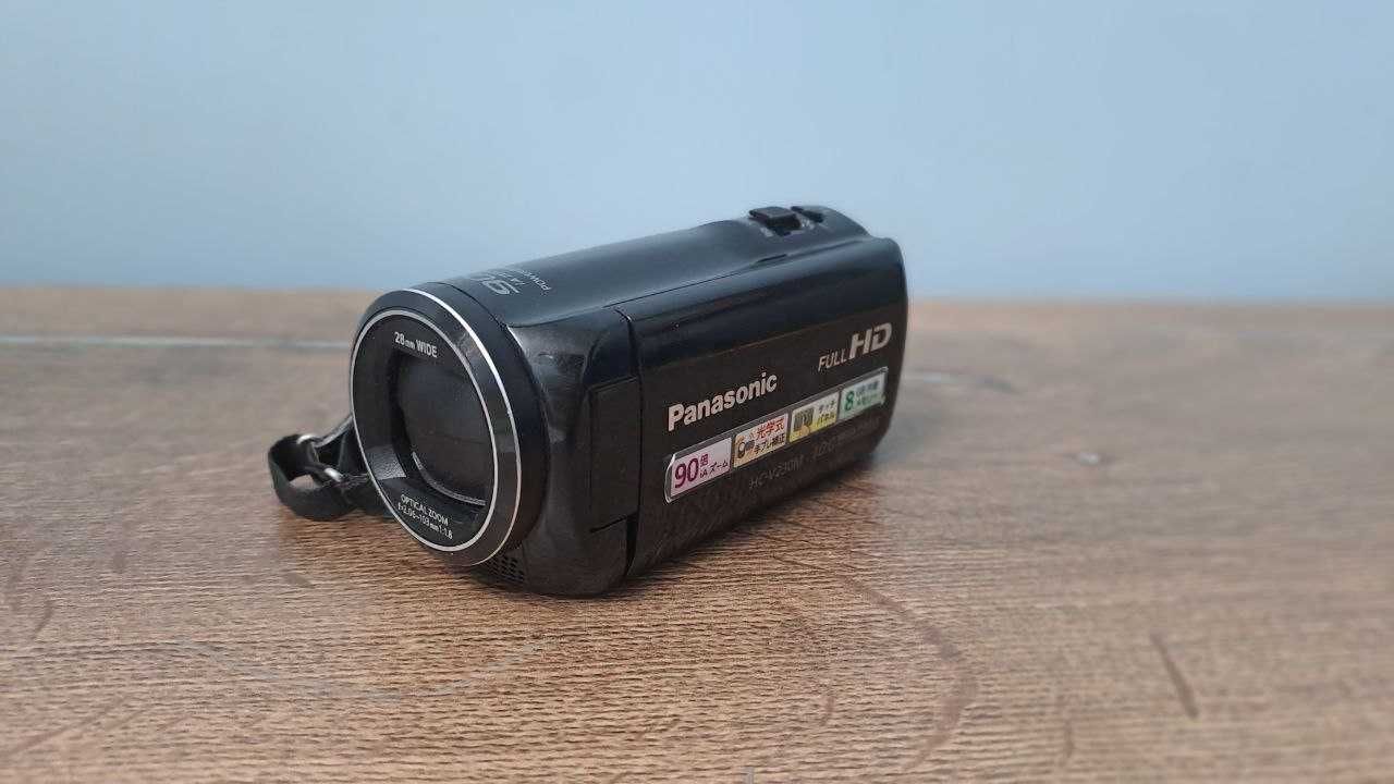 Видеокамера Panasonic HC-V230M. Читать описание!
