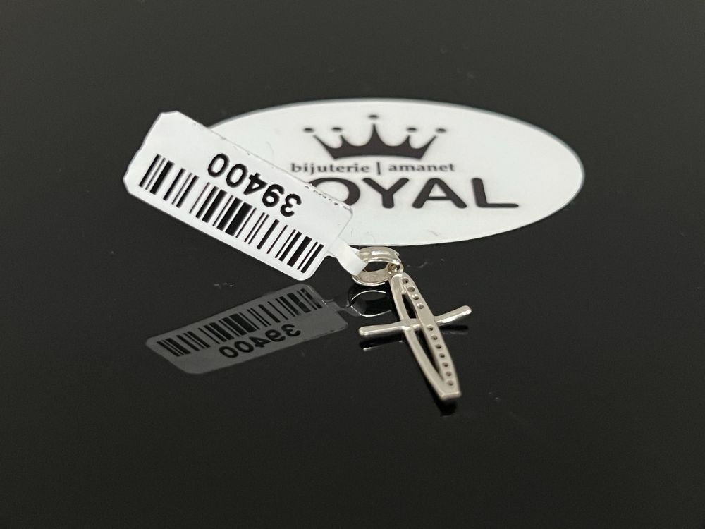Bijuteria Royal CB : Pandant cruce aur alb 14k 0,88 grame