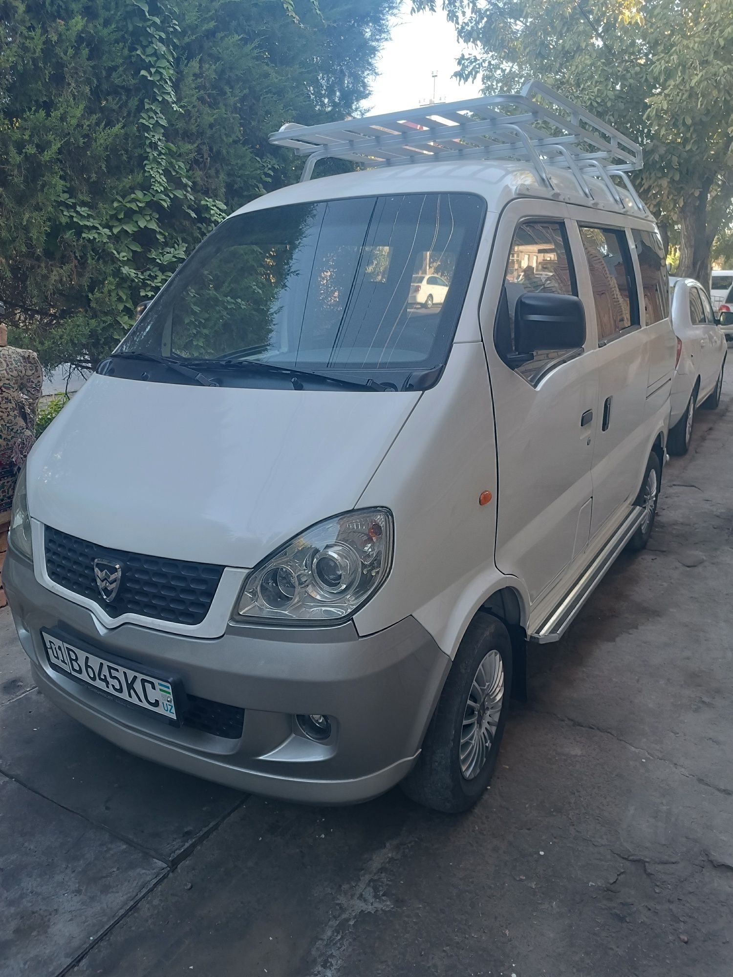 Xitoy Damas sotiladi