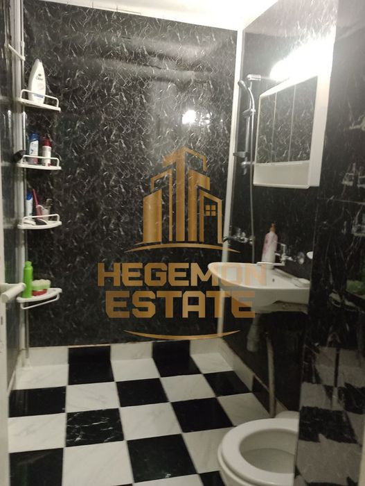 Продава се Четиристаен апартамент в Варна, Възраждане 4 - 122 кв.м за 1681 €/кв.м - Снимка #10