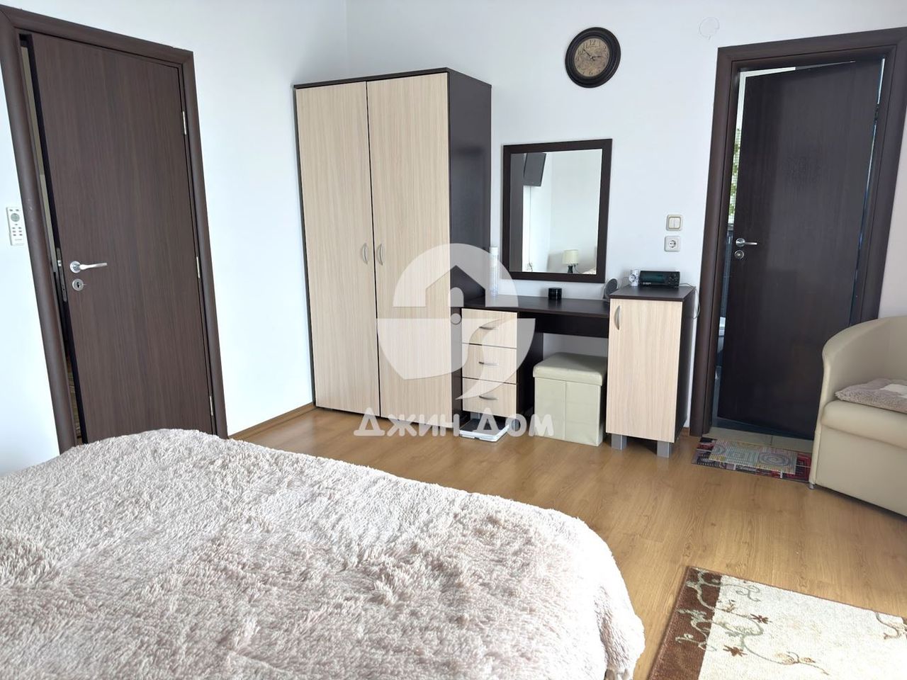Продава се Двустаен апартамент в к.к. Слънчев бряг - 70 кв.м за 1050 €/кв.м - Снимка #5