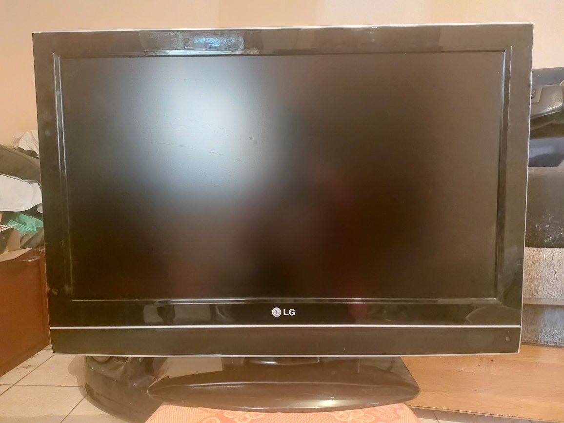 Телевизор LG диагональ 90
