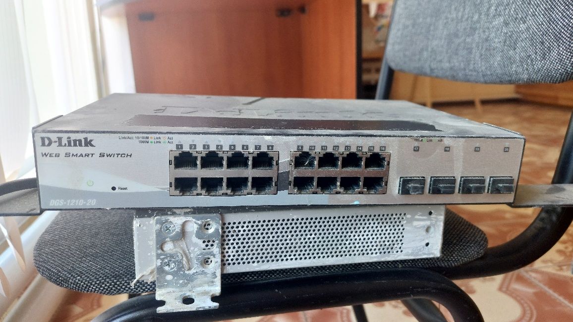 Продам 16 и 24 канал Swith Dlink 1000mb. Все рабочем состояние.