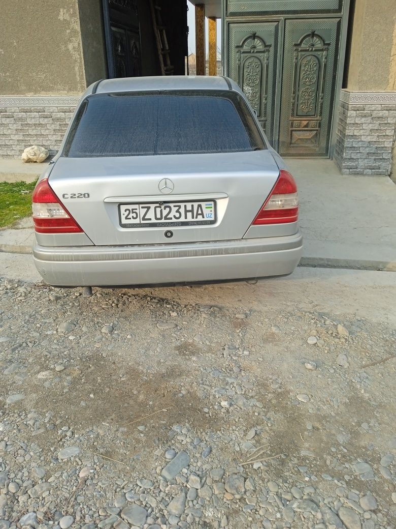 Mercedes Benz c202