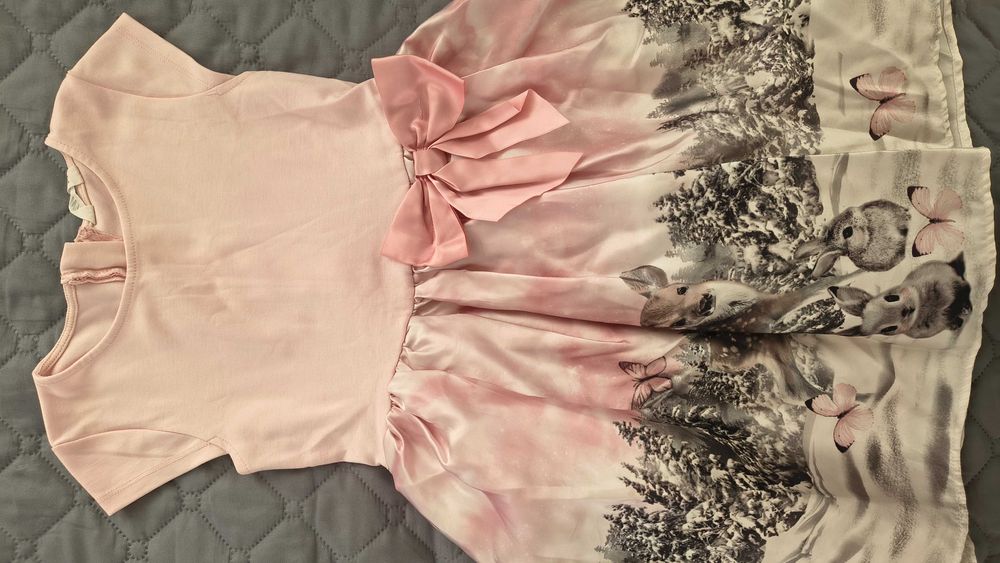 Детска рокля за момиче на възраст 8-10г. на възраст 8-10г.