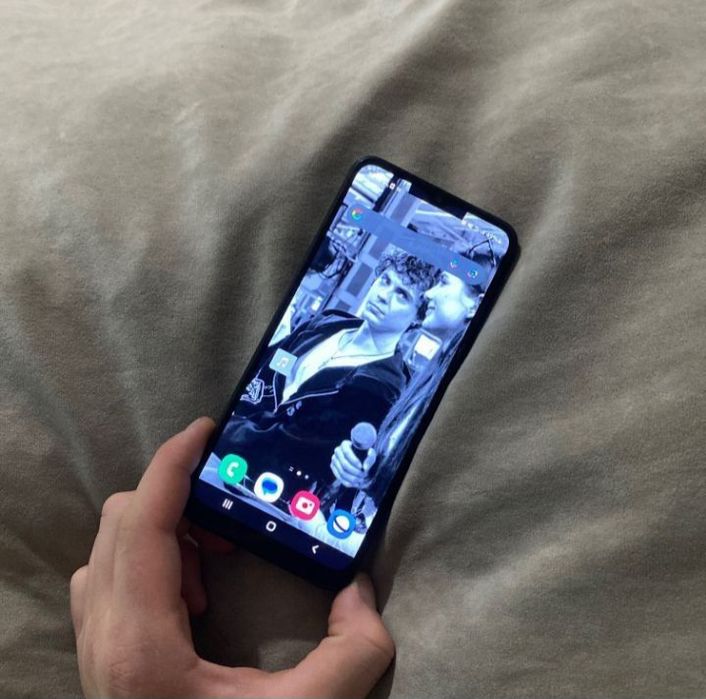 Самсунг А 04 за 25000тг