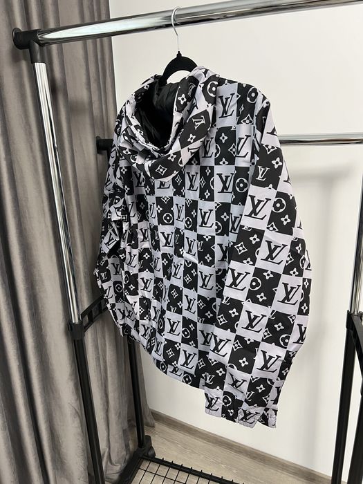 Geaca LOUIS VUITTON super calitate