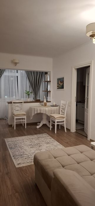 Inchiriez garsoniera Constanta, zona City Park